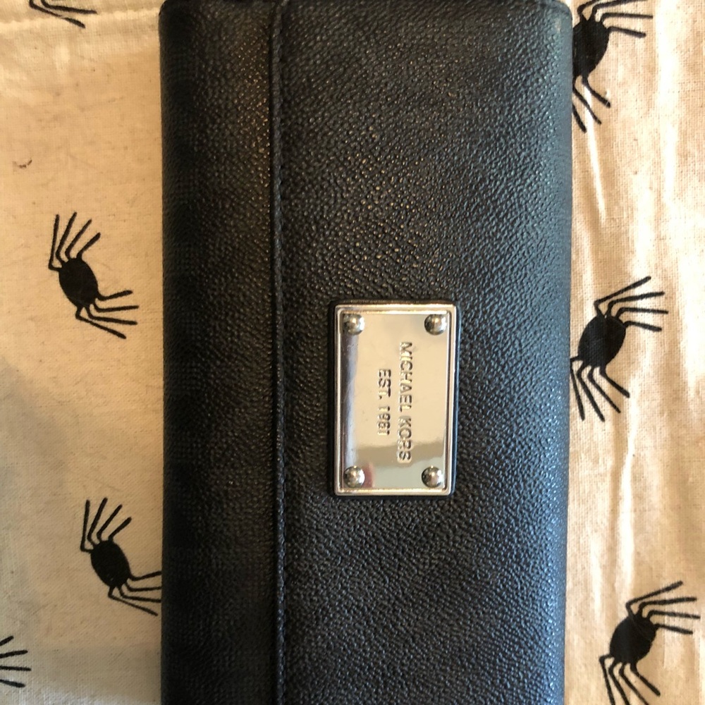 Michael Kors wallet